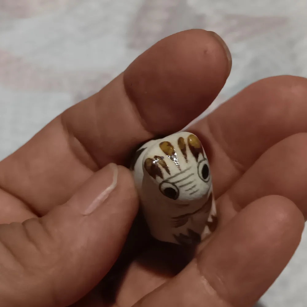 Cat Figurine🐞 - Tan and Brown Ceramic